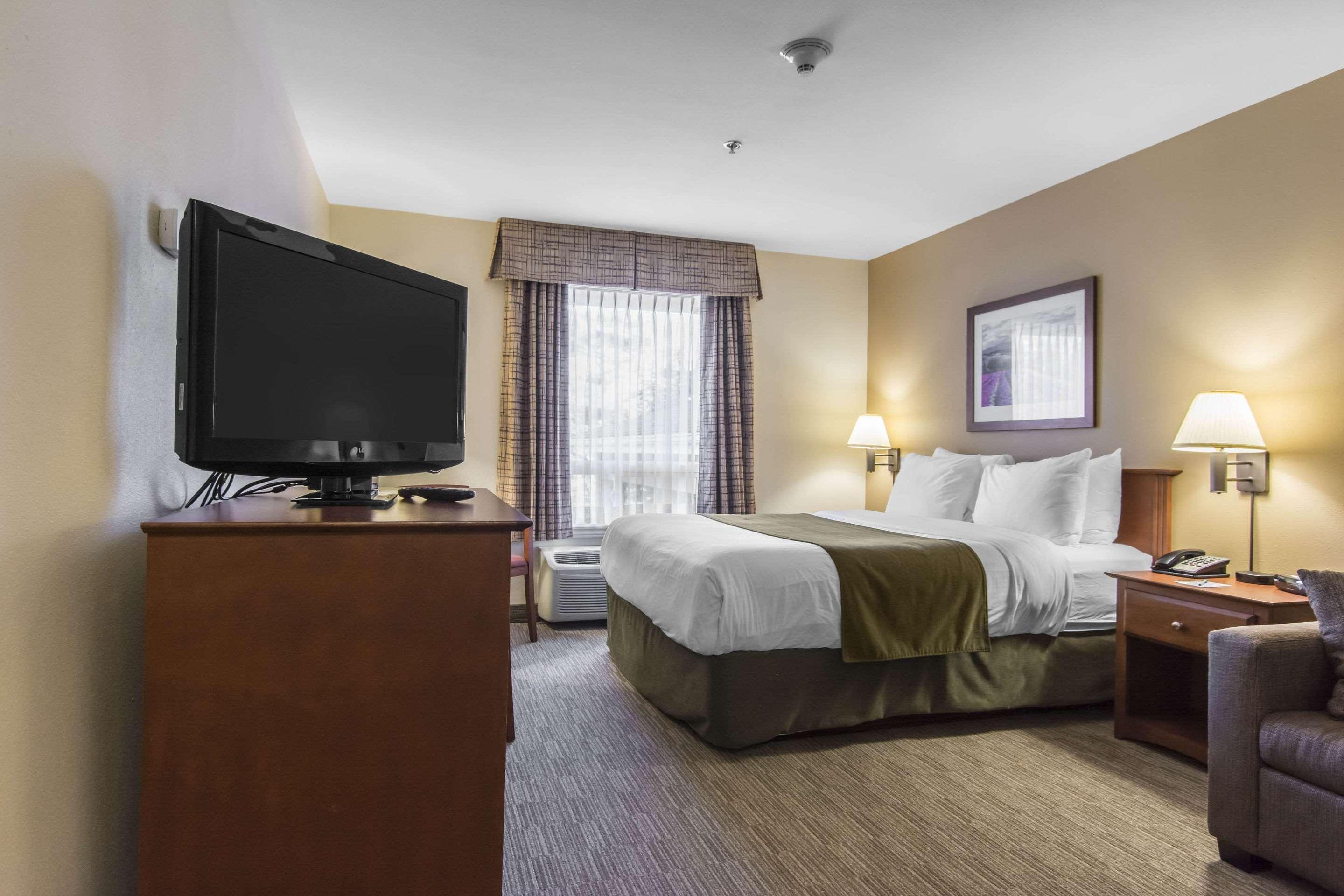 Quality Inn Airport Moncton Esterno foto