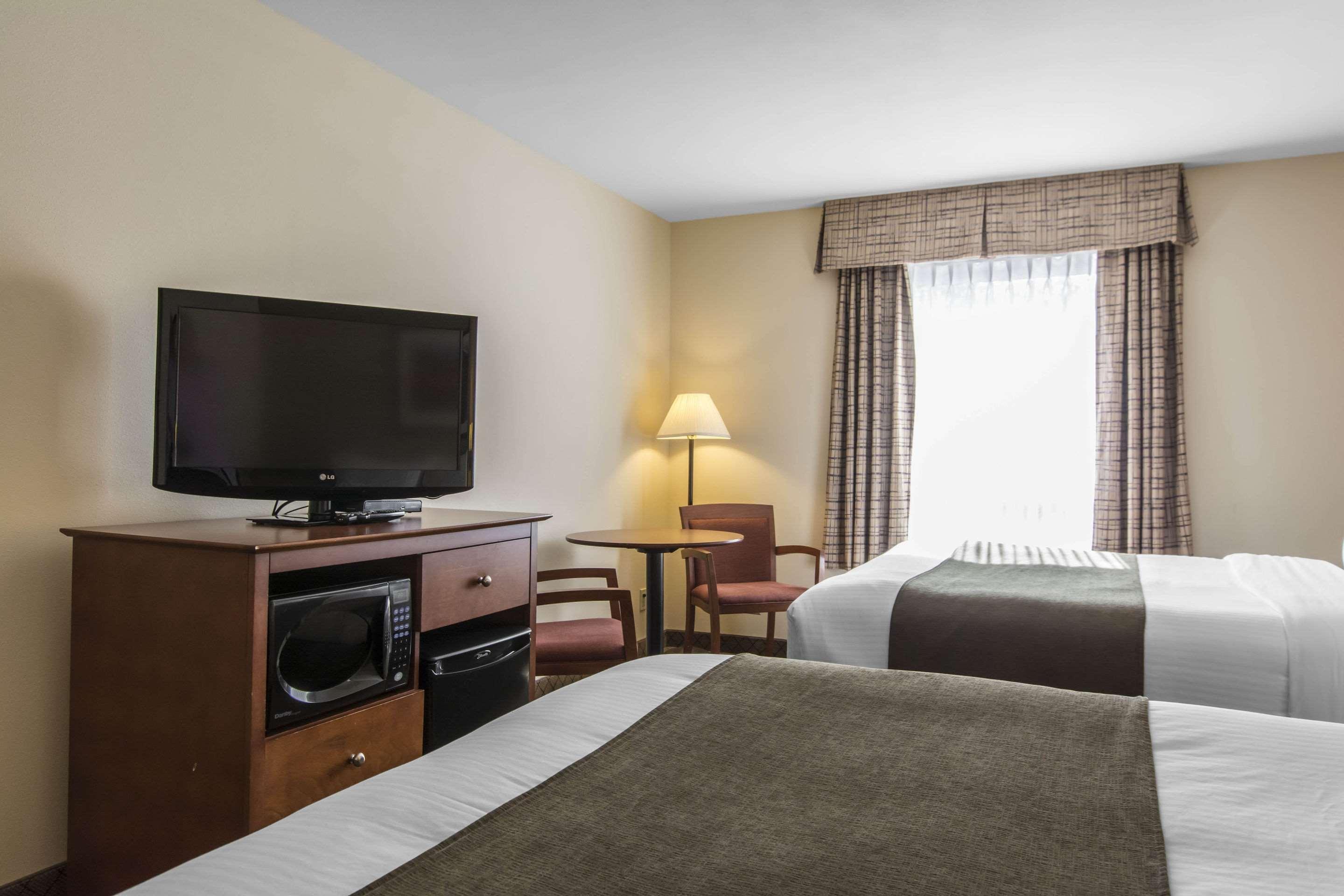 Quality Inn Airport Moncton Esterno foto