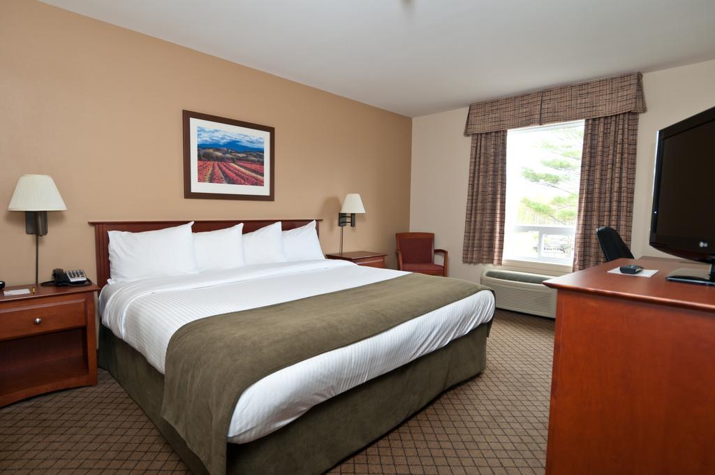 Quality Inn Airport Moncton Esterno foto
