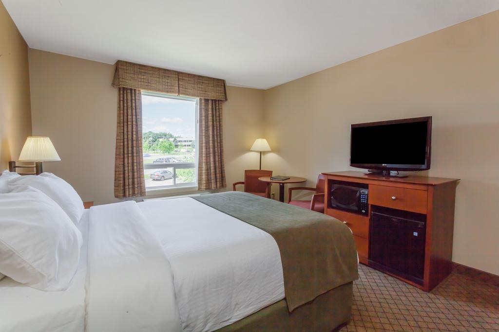 Quality Inn Airport Moncton Esterno foto