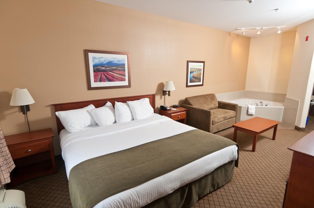 Quality Inn Airport Moncton Esterno foto