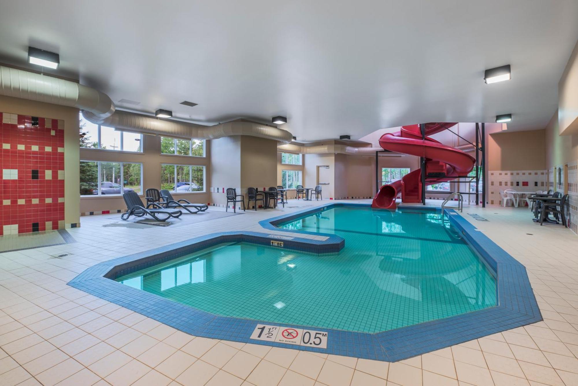 Quality Inn Airport Moncton Esterno foto
