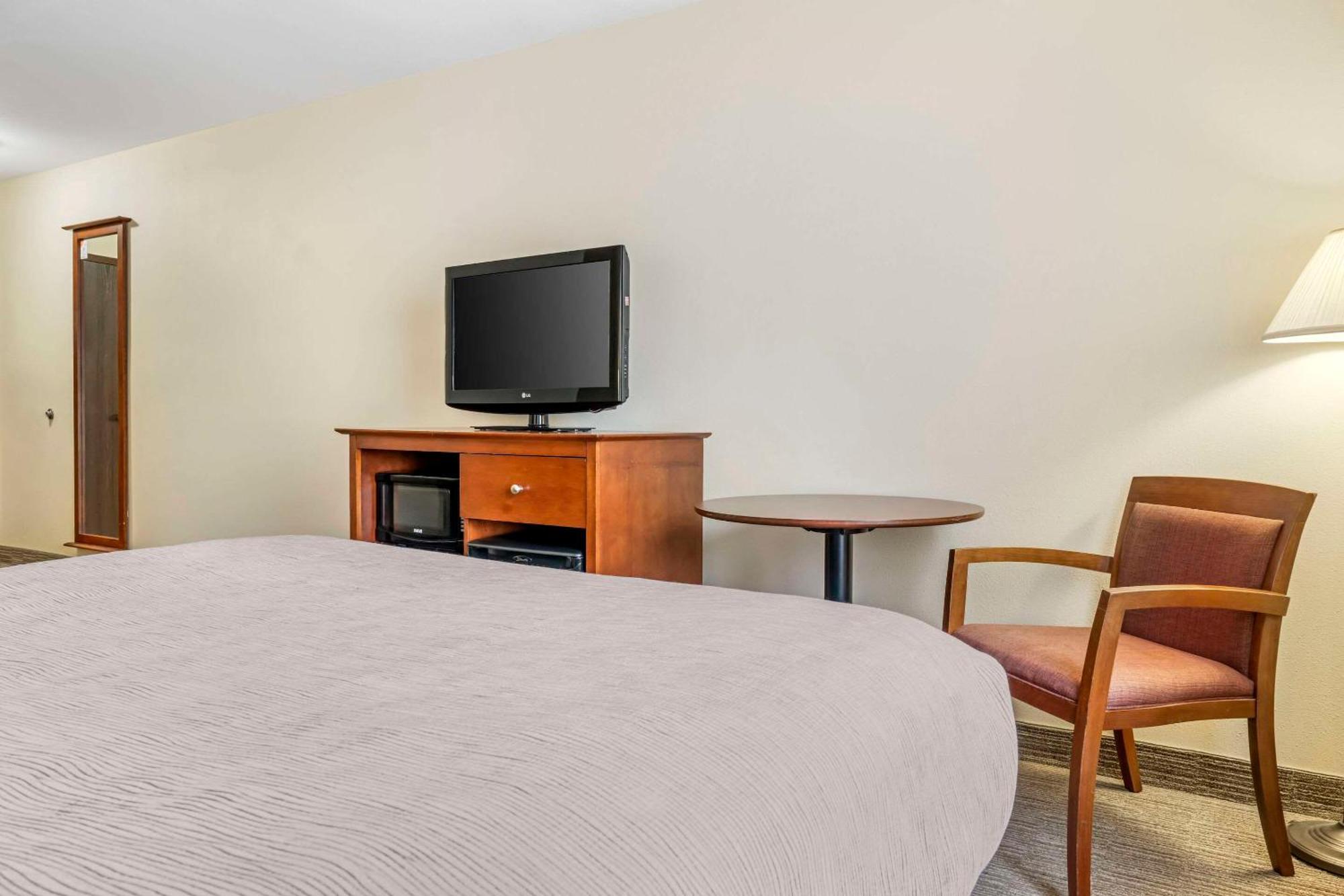 Quality Inn Airport Moncton Esterno foto