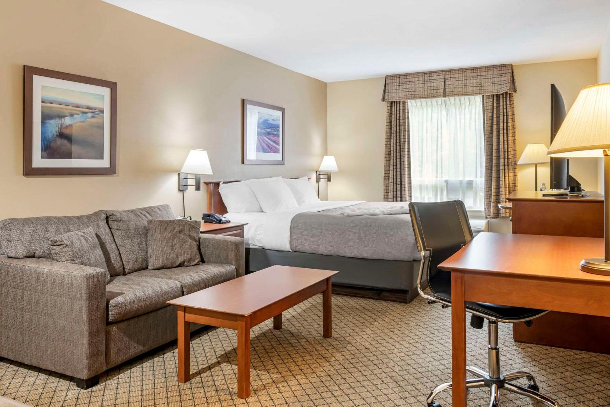 Quality Inn Airport Moncton Esterno foto